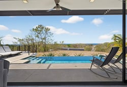 House with pool sea view 400 m from the beach